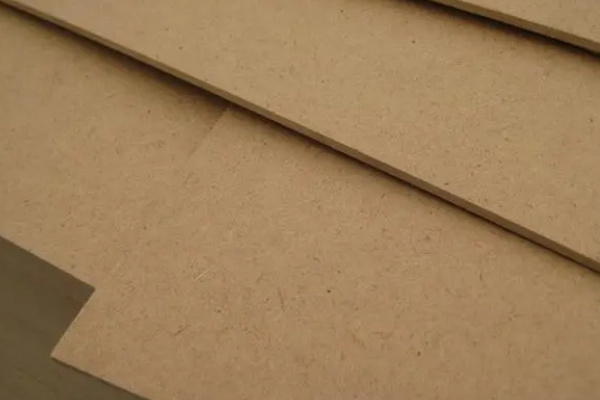 密度板和颗粒板是一种材质吗（密度板和颗粒板是一种材质吗图片）