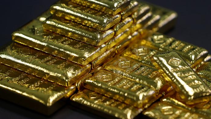 男子一周内在上海金店买了7公斤黄金，为何转头就放在公共厕所里？