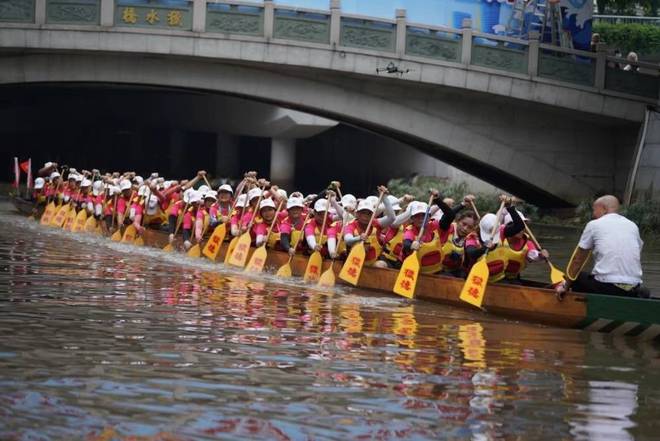 广州猎德女子龙舟队：“富婆龙舟”是事实，但身价不是参赛门槛