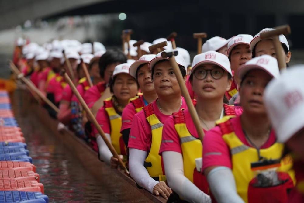 广州猎德女子龙舟队：“富婆龙舟”是事实，但身价不是参赛门槛