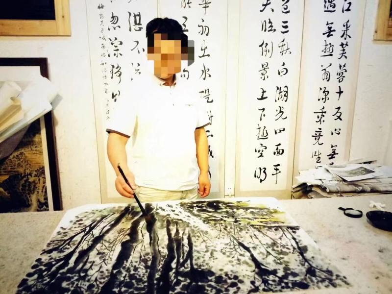 河南永城酒店杀人案：嫌犯杀害一女子后潜逃，被发现时已自缢身亡