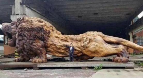 广西男子雕“东方雄狮”根雕，当时300万元拒卖，如今怎么样了？