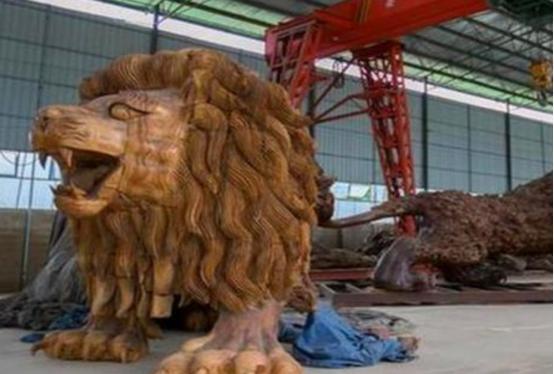 广西男子雕“东方雄狮”根雕，当时300万元拒卖，如今怎么样了？