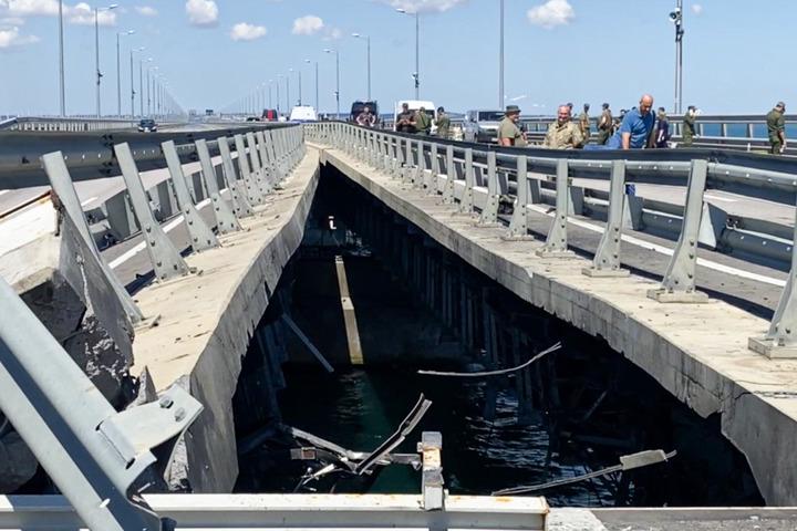 乌外长：克里米亚大桥不是“民用基础设施”