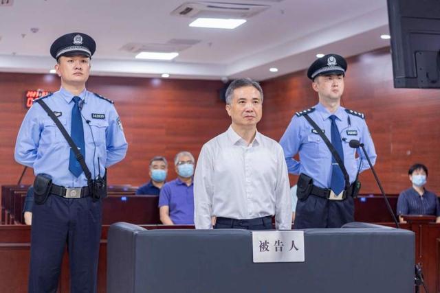 中纪委反腐大片中出镜忏悔的省委原常委，被判死缓
