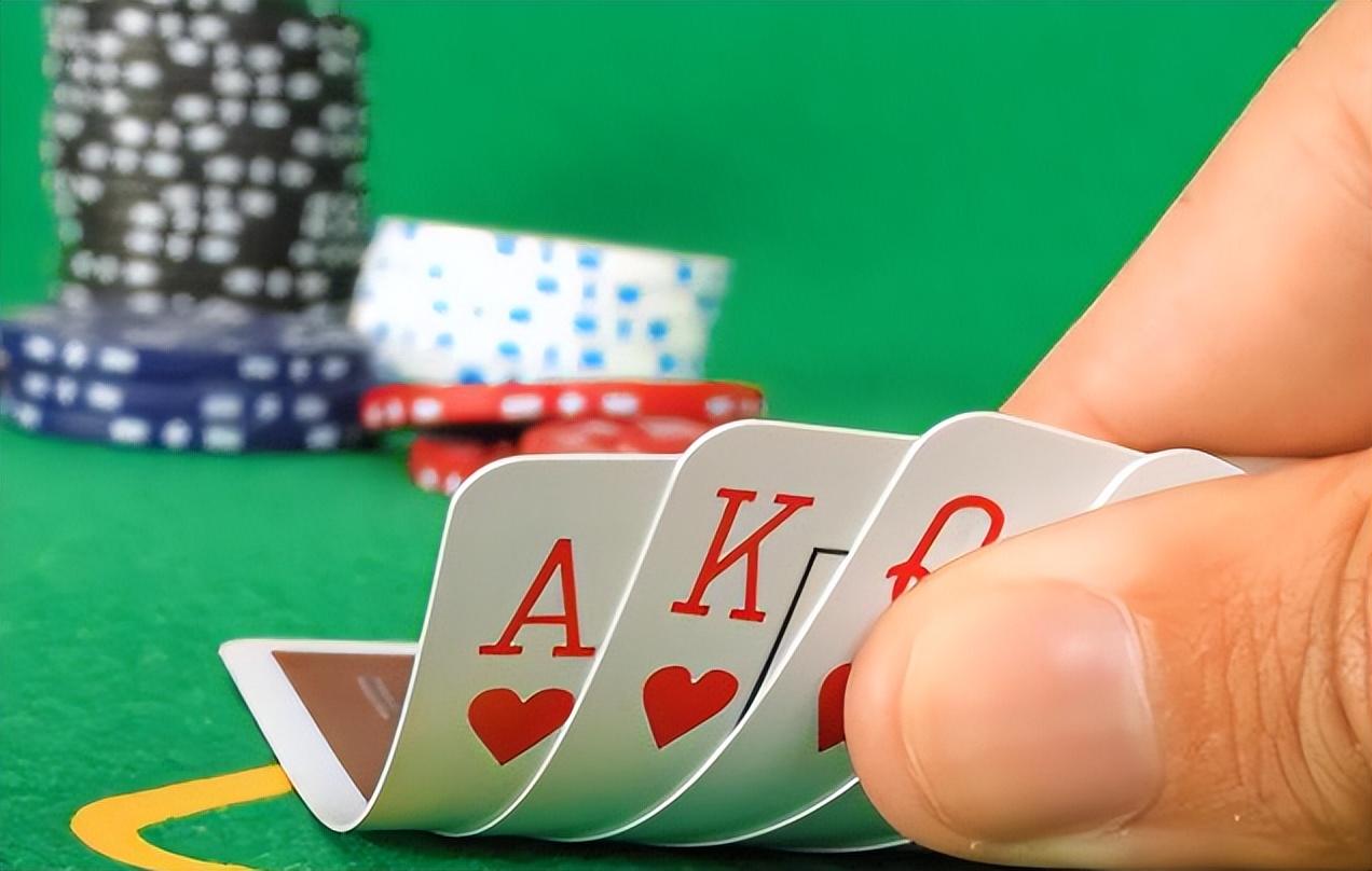 可恨！安徽一名男子痴迷赌博，用老婆当赌注，放任牌友轮奸妻子