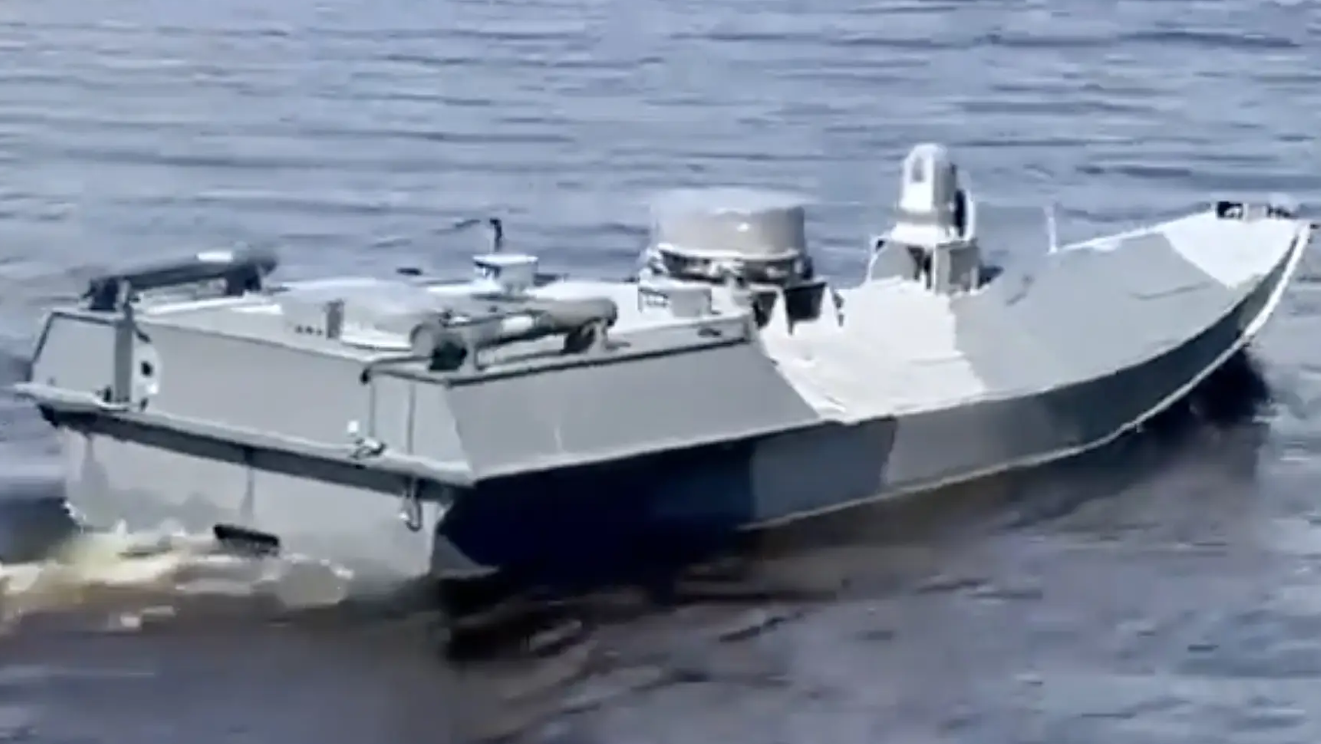 乌克兰展示新型自杀式无人艇，此前用于袭击克里米亚大桥