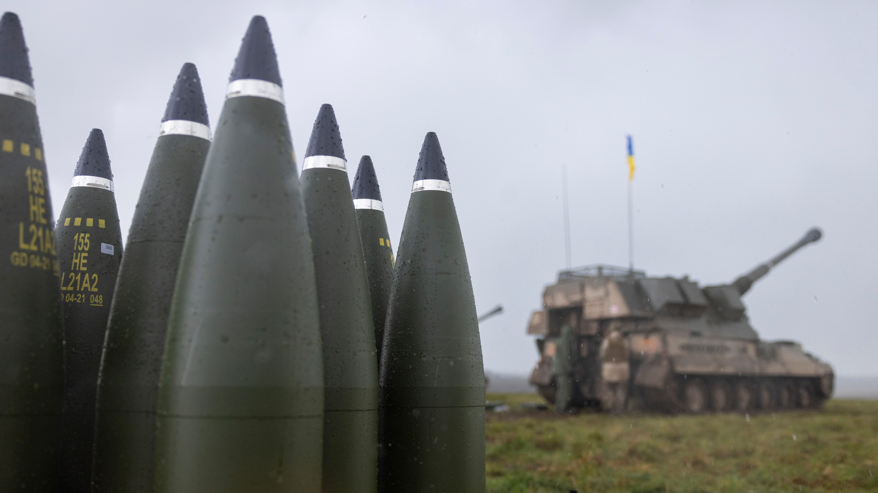 美媒曝美官员评价乌军表现：苏联式战术太消耗炮弹