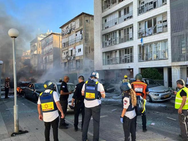 连线以色列的中国留学生：附近大楼被火箭弹击中，室友已被征兵入伍