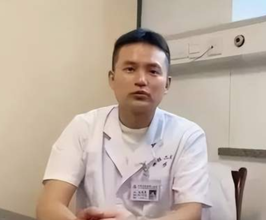 “恶魔医生”刘翔峰：割掉健康器官注射香油，往病人体内塞结石