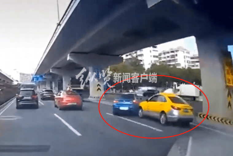 广州交警回应“宝马与出租车相撞侧翻起火”：出租车司机被控制