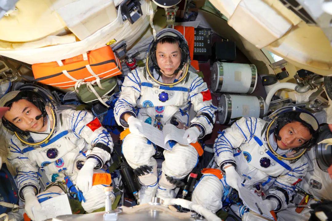 中国空间站，准备“迎新”！揭秘最年轻乘组背后故事