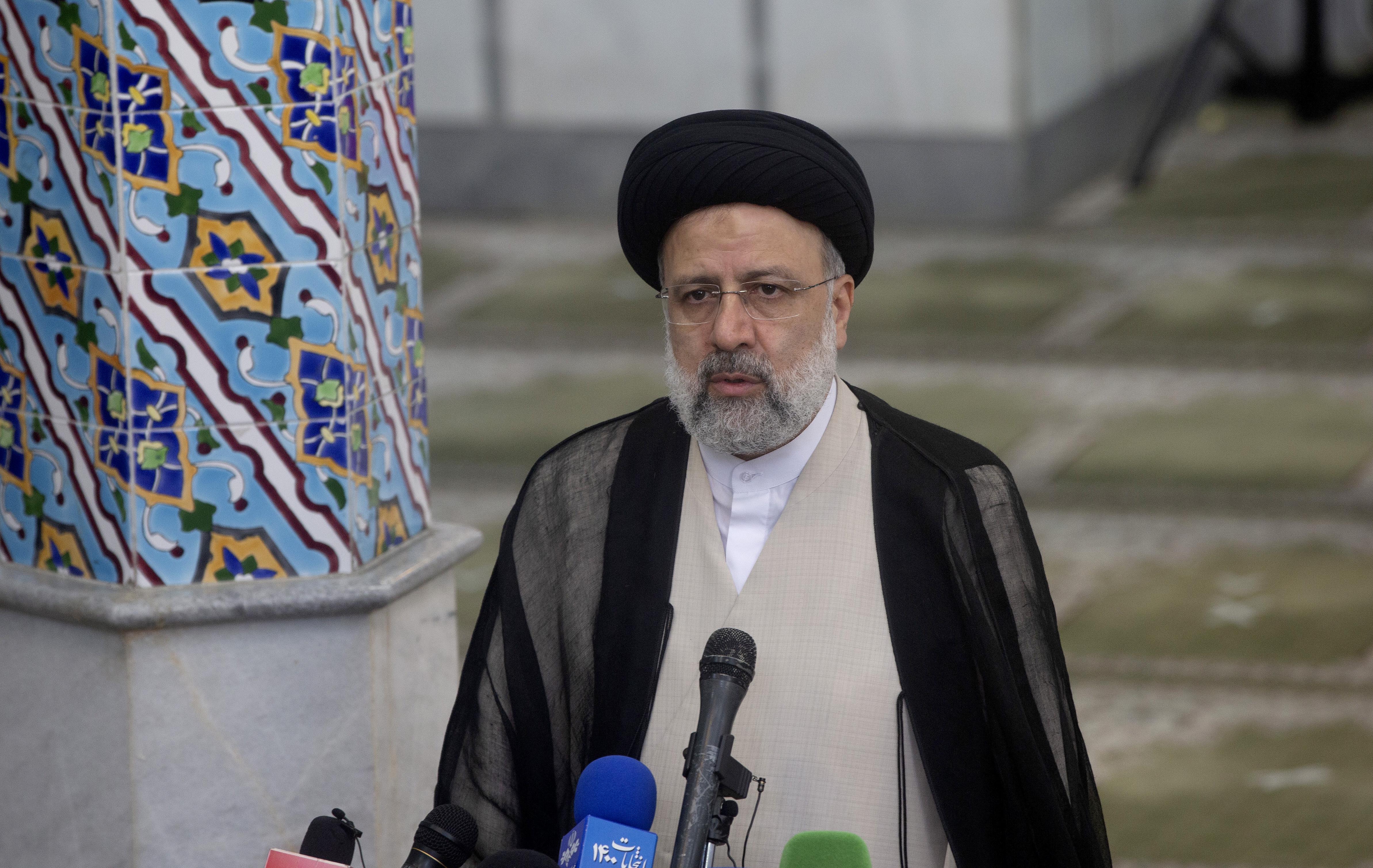 伊朗总统指称以色列“已越过红线”（伊朗对以色列的狠话）