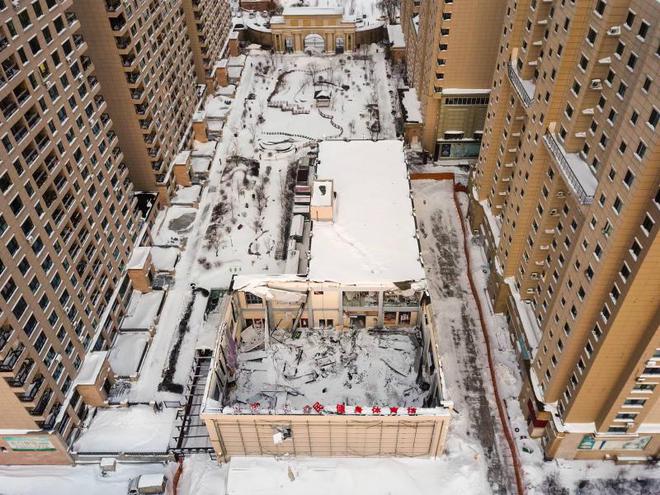 黑龙江桦南体育馆坍塌事故：3个少年消逝在雪夜
