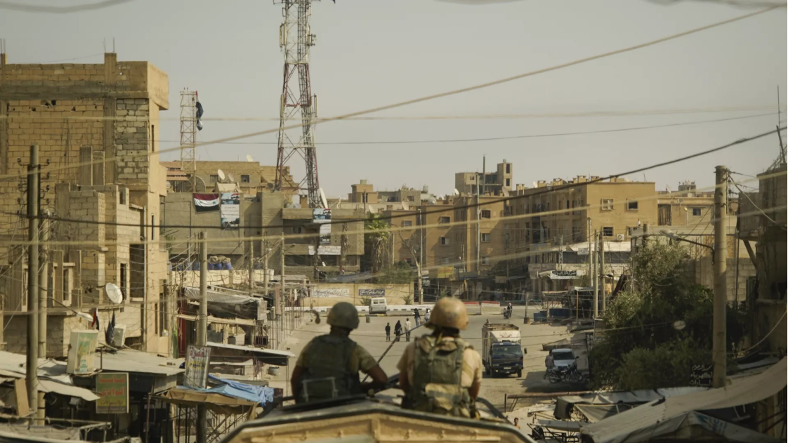 外媒援引消息人士说法：美军与叙利亚军队在叙东部代尔祖尔省爆发“激烈冲突”
