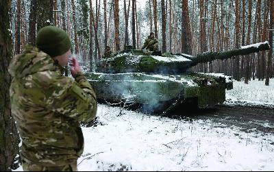 无人机大量出动，阵地战环境恶劣，俄乌再度开启冬季进攻模式