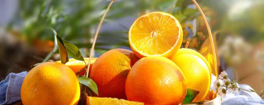 盐蒸橙子可以治喉咙痛吗（喉咙痛吃橙子会加重吗）