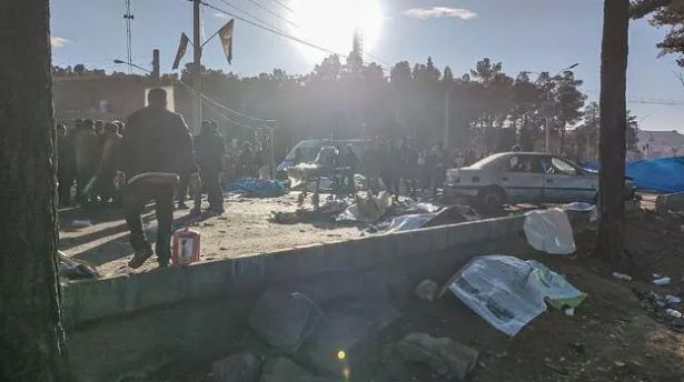 伊朗克尔曼省发生严重恐怖袭击 外交部：深感震惊 强烈谴责