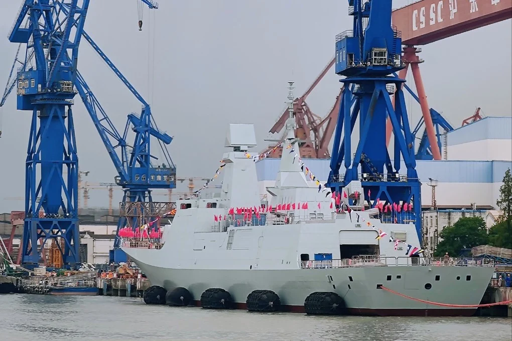 上海沪东造船厂附近，解放军的一个动作，让美国海军措手不及