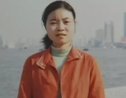 湖北学霸杨元元带母上学，最终卫生池自缢身亡，竟是被母亲吸干血