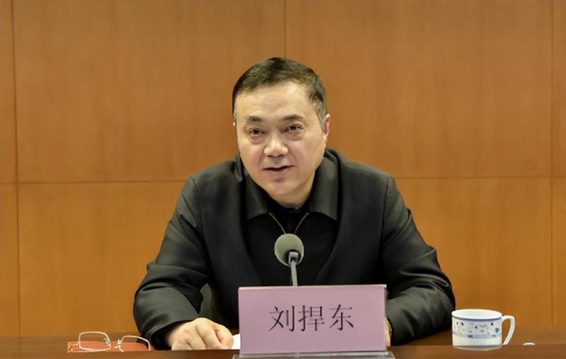 “两江”原财政厅厅长相继被中纪委查处，执掌省财政均超6年